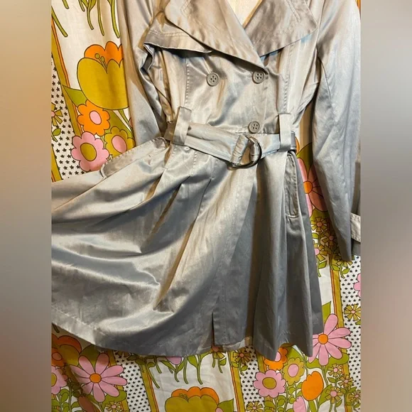 Bebe Metallic Silver Dressy Trench Coat - Picture 7 of 10
